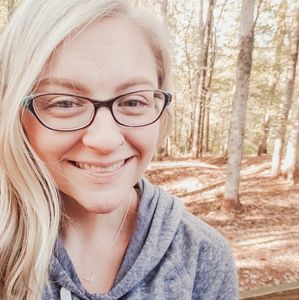 Meet your Posher, Lindsey